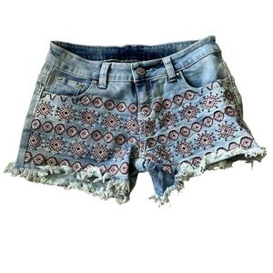 Collegiate Outfitters Womens Small Boho Embroidered Fringe Denim Jean Shorts